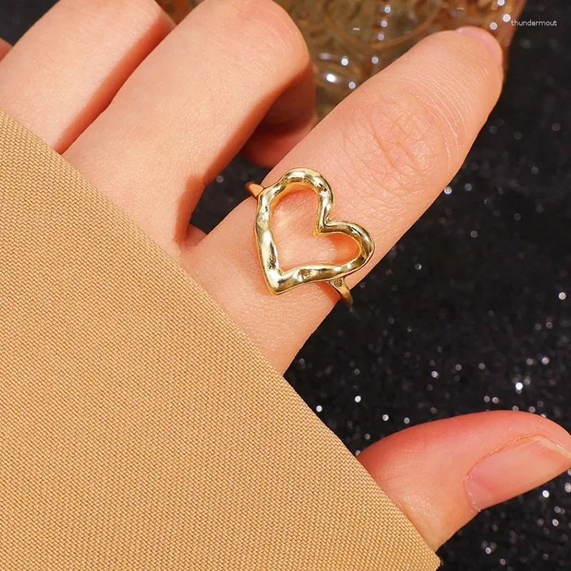 Cluster Rings Vintage Punk Irregular Hollow Heart For Women Men Gold Color Stainless Steel Ring Trend Engagement Party Jewelry Gift