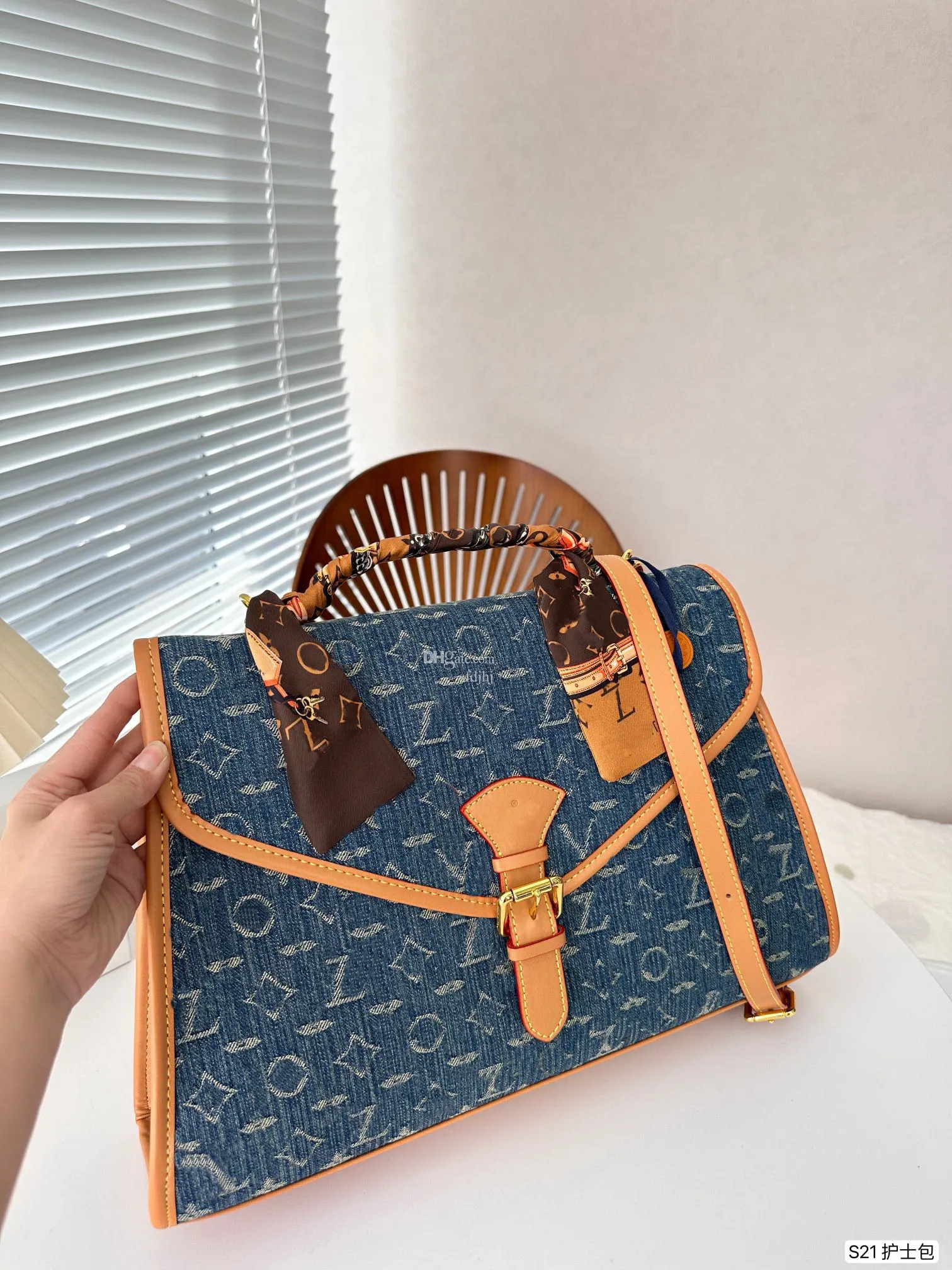 5A Quality Famous designera brand Shoulder Bag Blue Wallet Canvas bag holder Multicolor Damier Ebene Canvas long wallets purse card Chain bags With dust bag