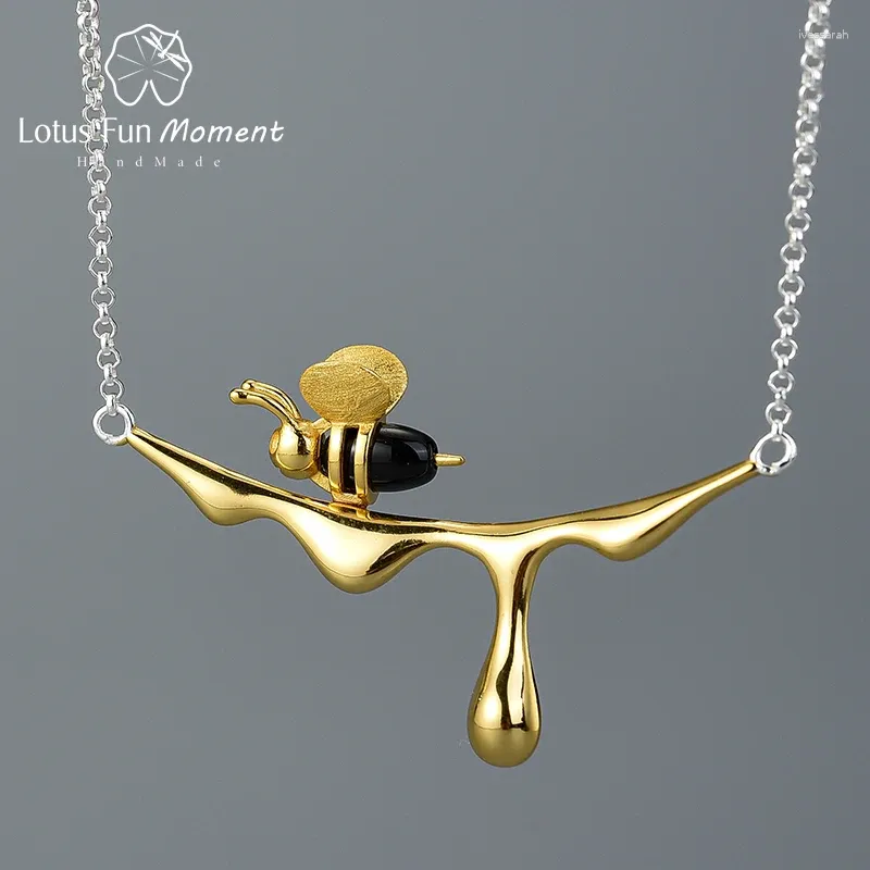 Hängen Lotus Fun Moment Bee och Dripping Honey Pendant Necklace Real 925 Sterling Silver Creative Designer Fine Jewelry for Women Gift