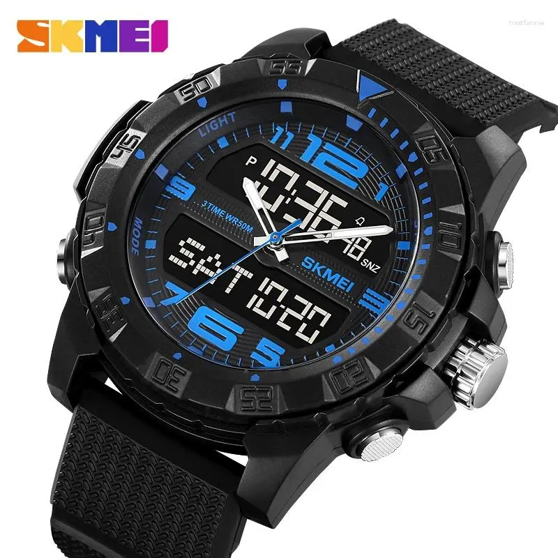 腕時計Skmei Gold Digital Electronic Watch Men's Waterproof Diving Light Quality Sports Three Time Stopwatchタイミング2162