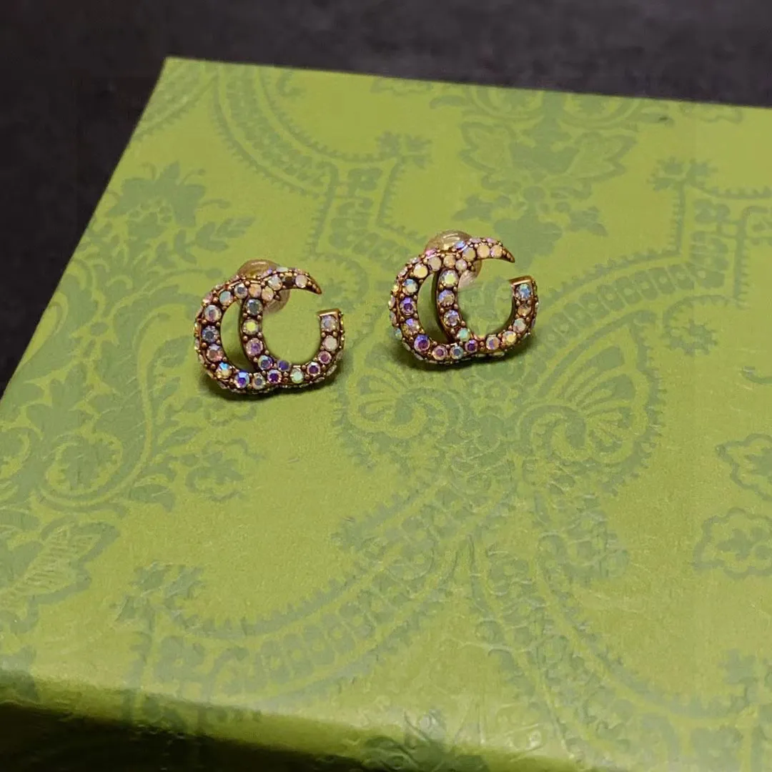 Gekleurde diamant strass Letter Stud oorbellen luxe designer oorbellen voor vrouwen thuisfeestontwerpster sieraden gratis portokosten.