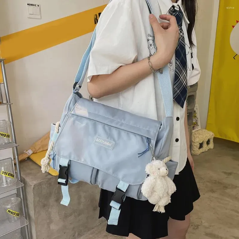 Sacos de ombro japonês harajuku crossbody moda casual náilon mensageiro bolsa sólida macio saco de livro de alta escola portátil para viagens esportivas