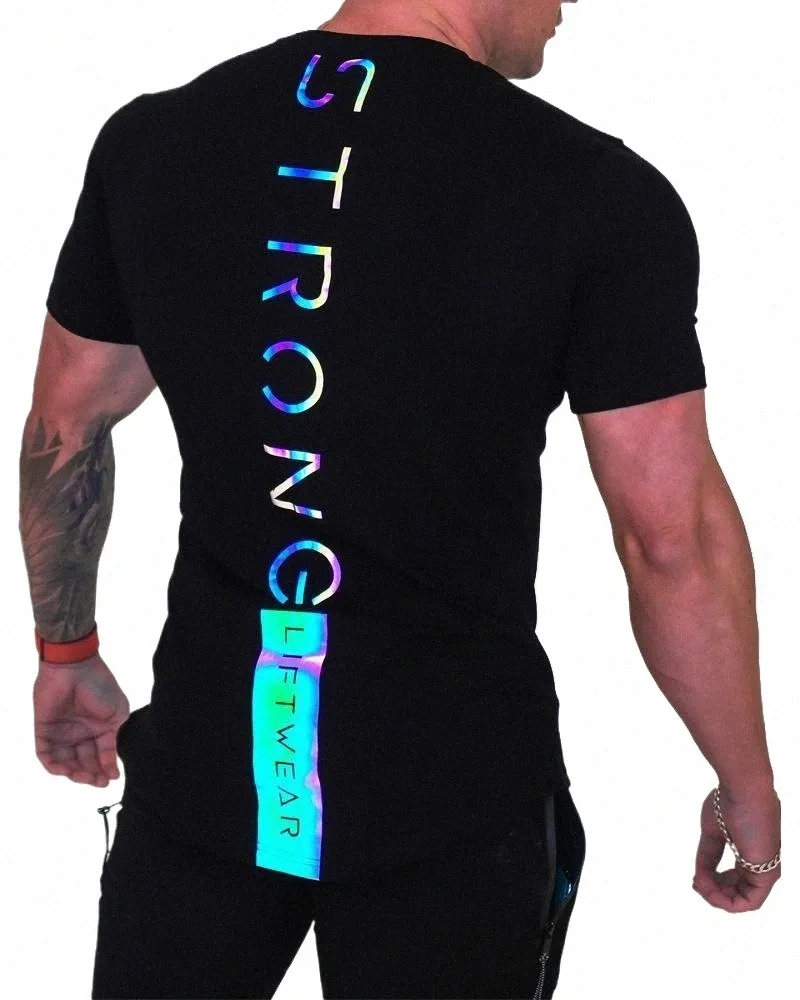 Hommes Fitn Entraînement Skinny T-shirt à manches courtes Homme Bodybuilding Sport Tee-shirt Tops Été Vêtements de sport Gym Cott t-shirt Q1qv #