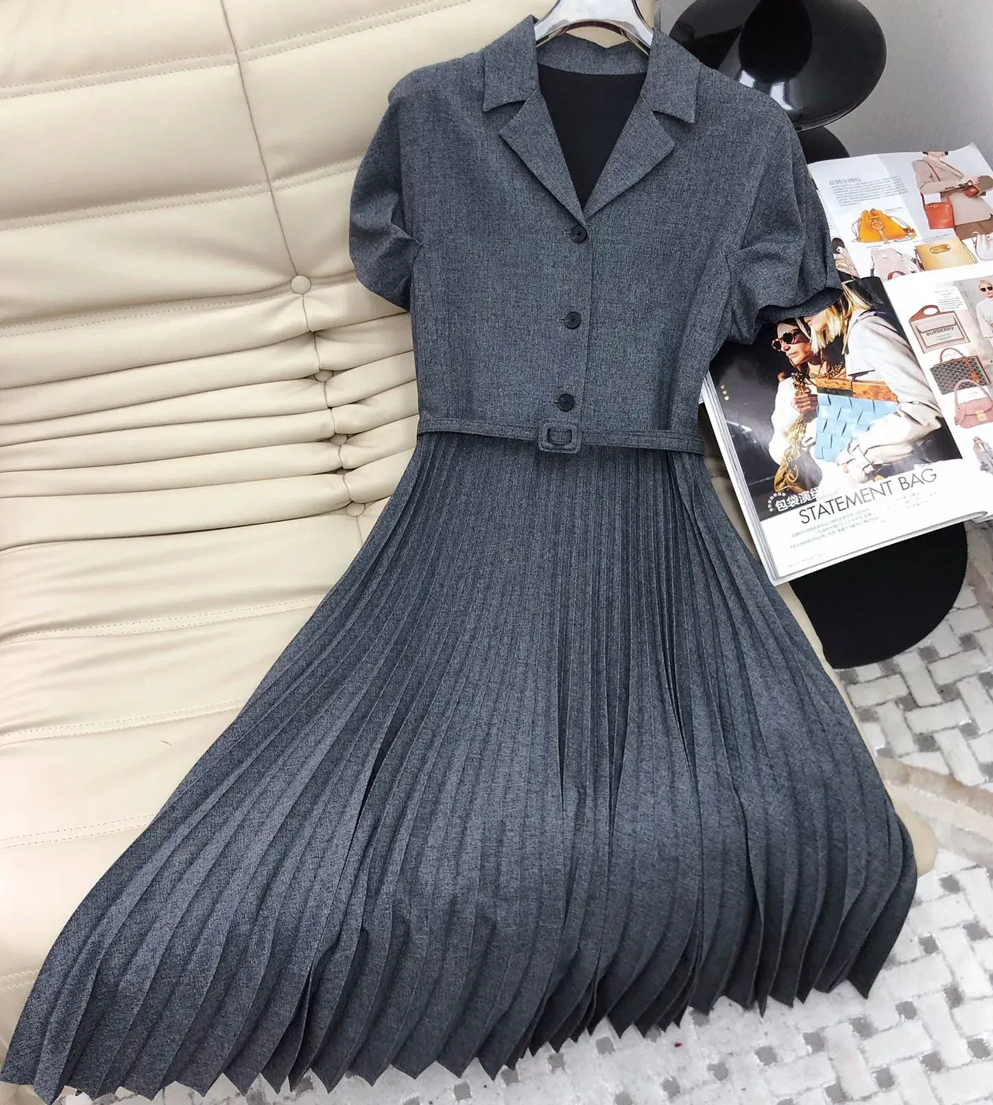 2024 Spring Retro Women's Polo Collar Spliced Solid Color High Grade Grey Belt Hundred pleats Fashion Short Sleeve Long Dress