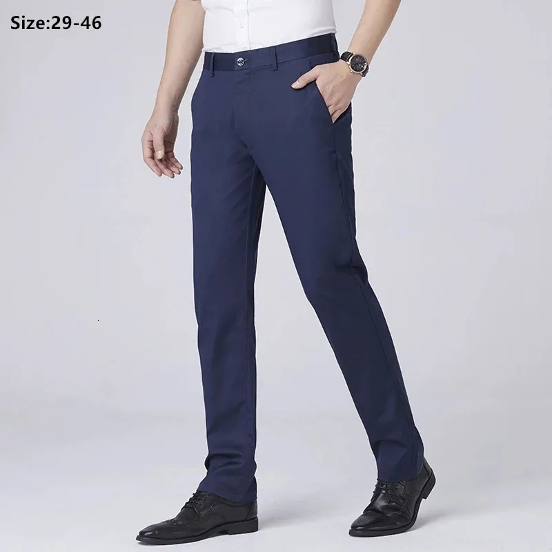 Traje de negocios de verano Pantalones Vestido de seda de hielo Hombres Formal Delgado Recto Slim Fit Oficina Tallas grandes Pantalones estirados sin planchar 240308