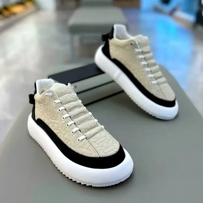 Skor 2023 män vulkaniserade sneakers skor tennis sport slipon mix färg god kvalitet skateboarding promenadskor avslappnad sko för man