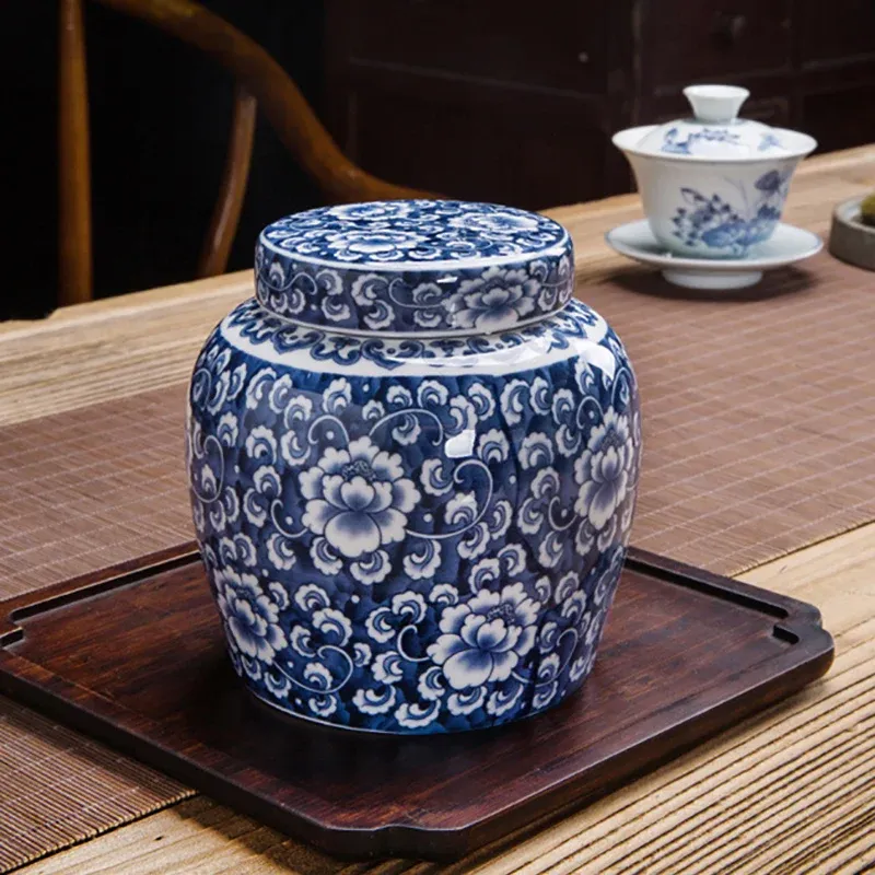 Latas de armazenamento de porcelana azul e branca Messen Latas seladas de doces com tampas Latas de chá de cerâmica doméstica Nozes Recipiente de armazenamento de grãos de café