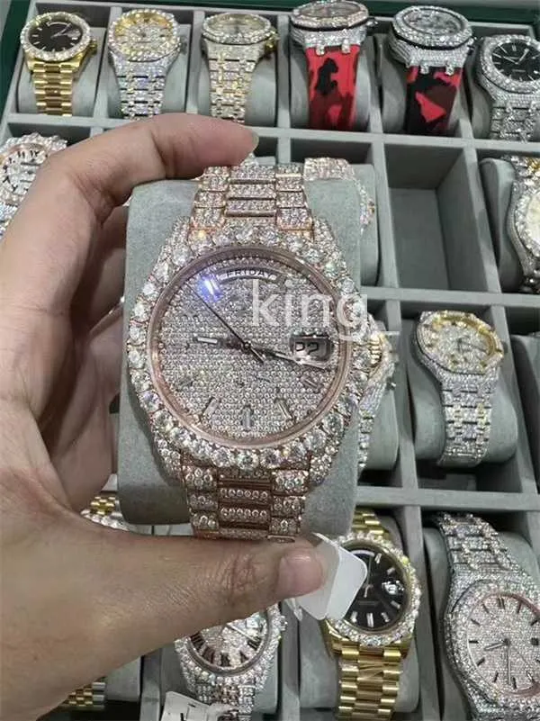 Orologio da uomo di design di lusso con diamanti ghiacciati Moissanite con movimento automatico in colore argento