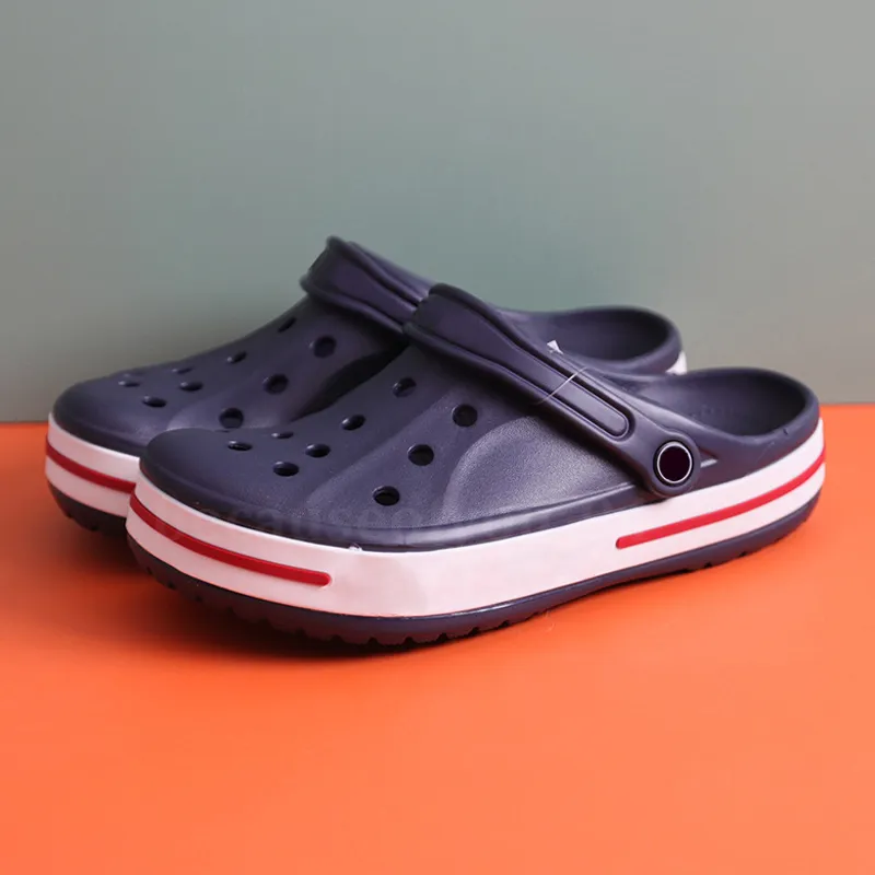 Designer di spedizioni gratis Cro Sandals Slide Croces Uomini Donne Gintlo Clocco Classic Scarpe per bambini Slide Slide Tripli scarpe di sandalo bianco nero 272
