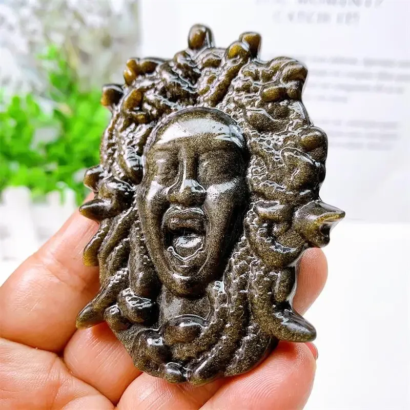 Skulpturer 8 cm naturliga gyllene obsidian medusa snidande läkande energi sten fengshui hem dekoration skulptur ädelsten samling gåva 1 st.