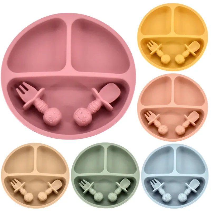 Setler Setler 4pcs/set bebek güvenli silikon yemek tabağı katı sevimli çizgi film çocukları yemekler gülümseme yüz bebek sofra takımları set retro çocuk plakası cu perde