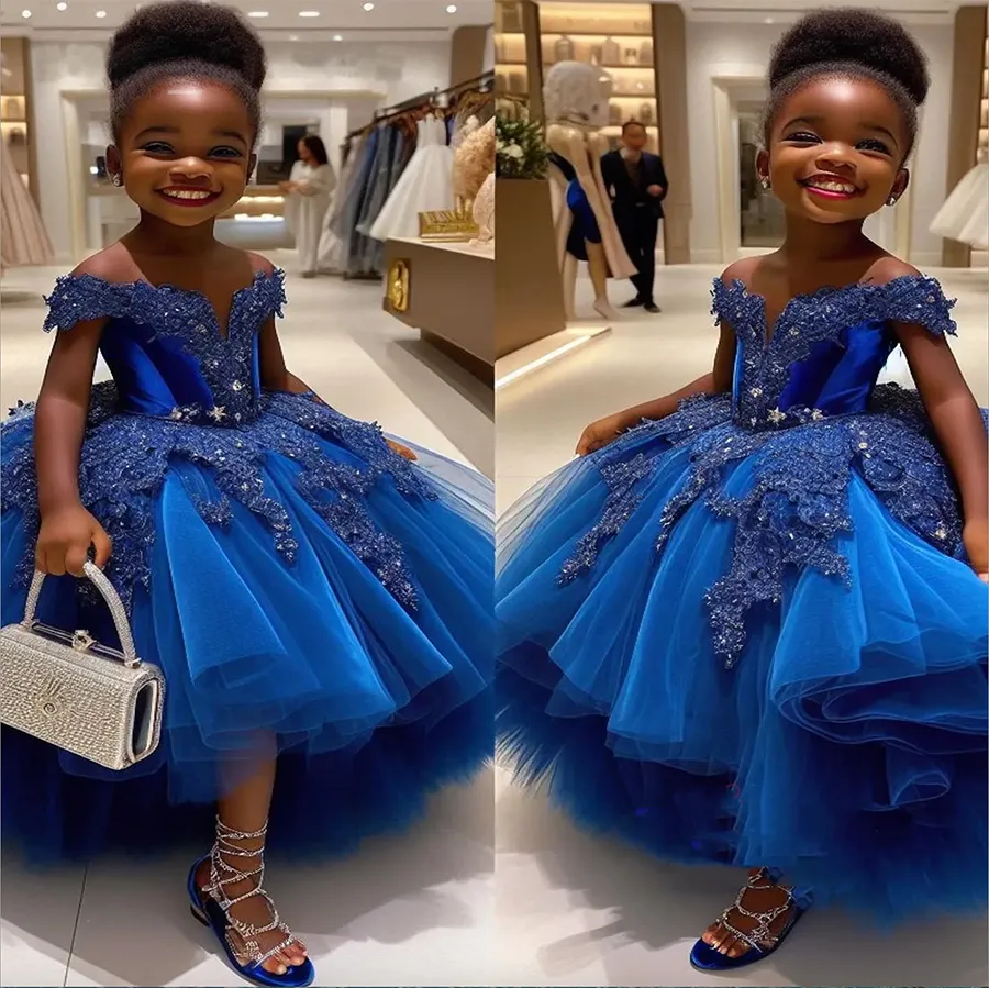 2024 Royal Blue Lace Flower Girl Robes Robe De Bal Tulle Tiers Luxueux Petite Fille De Noël Peageant Anniversaire Baptême Tutu Robe Robes