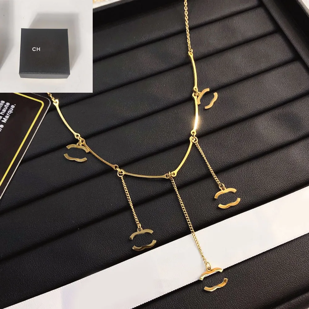 Diamond Letter Pendants Brand Necklace Jewelry Pearl Jewelry Men Womens Choker Wedding Gift 18K Gold Stainless Steel Chains with Box Wholesale