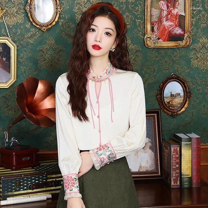 Blouses pour femmes YCMYUNYAN-Soie Style chinois Satin pour femmes Vintage Vêtements Broderie Tops Lâche Printemps Été