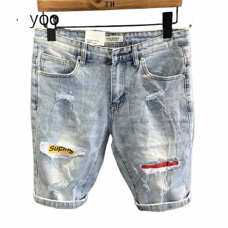 Hellblaue, zerrissene Denim-Shorts für Herren, Sommer, dünn, schlank, koreanischer Stil, trendige, kurze Hose für Herren W3BK #