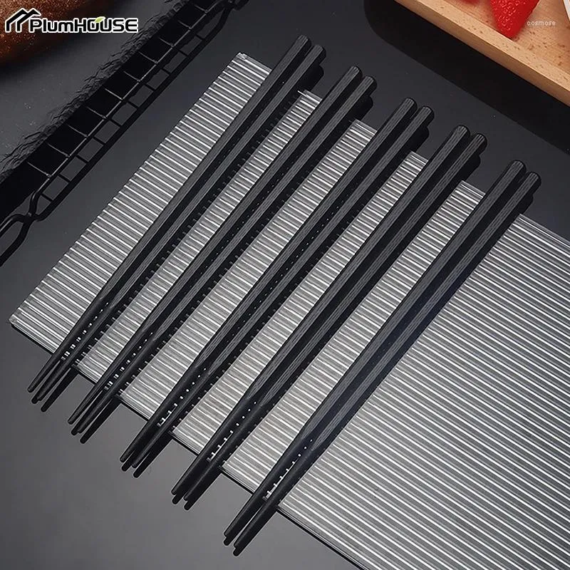 Pauzinhos 1Pair Liga Chinês Japonês Sushi Sticks Reutilizáveis Não Deslizantes Máquina de Lavar Louça Segura Forma de Bambu Grau