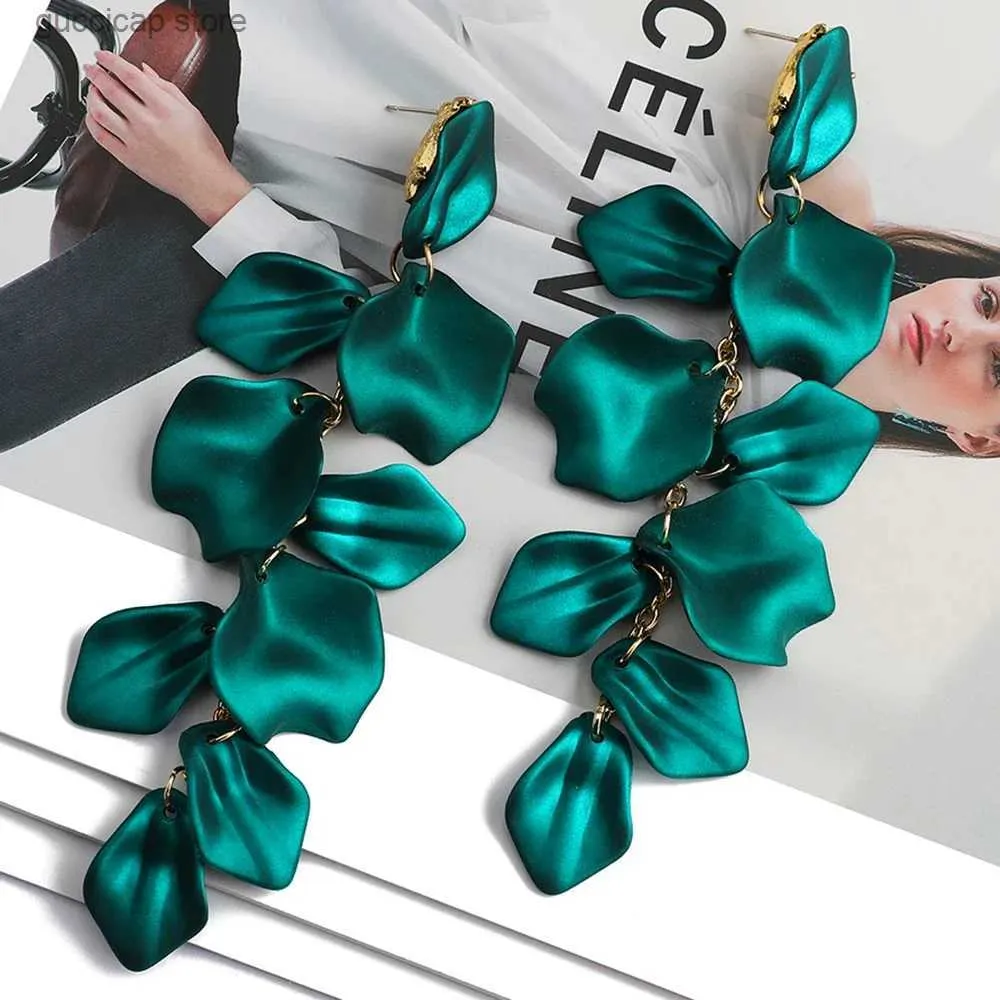 Charm Korean Fashion Acrylic Petal Flower Tassel Dingle Earrings For Women 2024 Luxury Vintage Fairy Wedding Party Jewelry Accessories Y240328