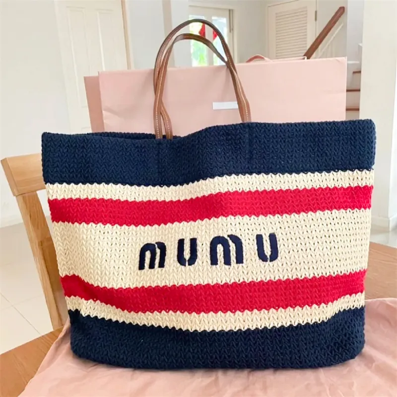 Miumiubag sommar raffias halmväv strandväska designer mode tote semester resor lyx axel väska mens koppling crossbody mor weekend handbag shoppare väskor