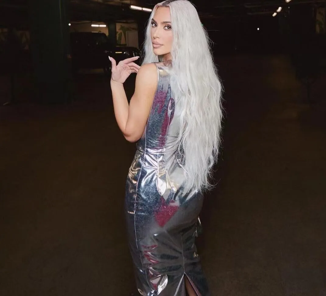 Kim Kardashian Silver Celebrity Dress Kim Kardashian Sheath Celebrity Dess Kvinnor Tyg av axelkvinnor klänning Kylie Jenner Kendal Jenner kvällsklänning
