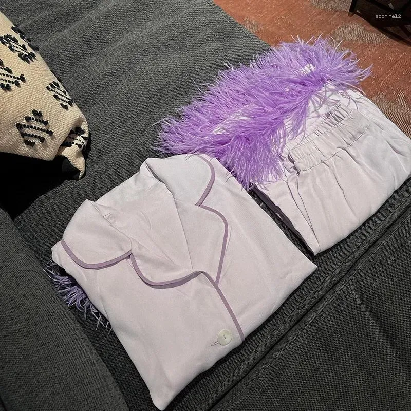 Accueil Vêtements 2024 Vêtements de nuit à manches longues Pyjamas en plumes d'autruche pour femmes Vêtements de luxe Deux pièces Pyjama violet Ensemble de fête