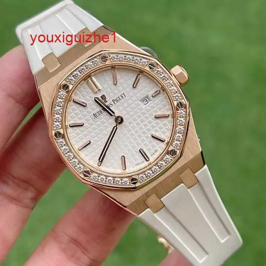 AP Sports Wrist Watch Royal Oak Series Watch Womens Watch 33 مم قطرها الكوارتز الدقة الفولاذ البلاتين البلاتين غير الرسمي رجال مشهور