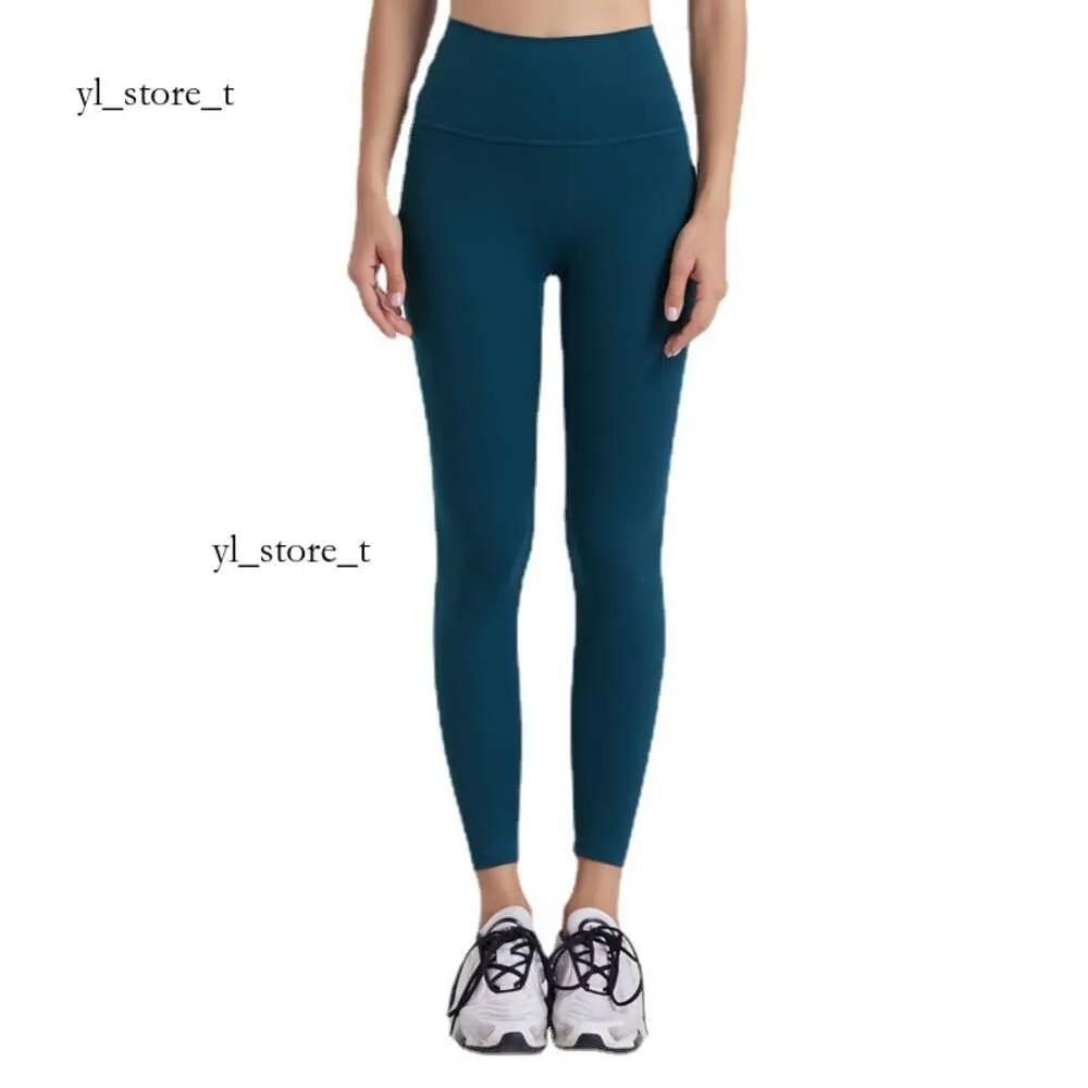 Pantaloni fitness LL Pantaloni da yoga LL firmati da donna Primavera/estate Vita alta Nude Nessuna traccia Pantaloni da yoga per l'anca con sollevamento Pantaloni attillati e ad asciugatura rapida Pantaloni sportivi da corsa attillati 886