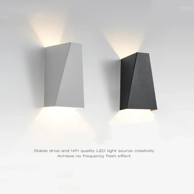 Lâmpada de parede 7W / 10W Lampada LED Projeto de trilho leve de alumínio quadrado para cima e para baixo artes de decoração de quarto de cabeceira