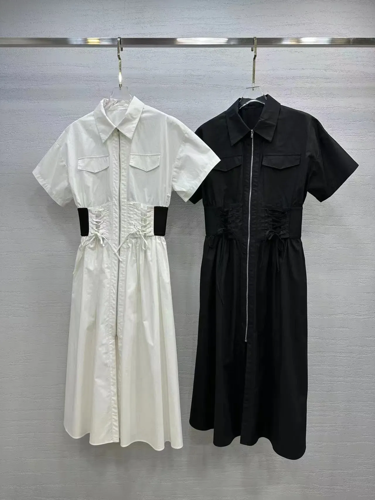 Milan Runway Dress 2024 Lapel Neck Black/White SHORT ärmar Slim Ribbon Long Dresses Holiday Vestidos de Festa 22905