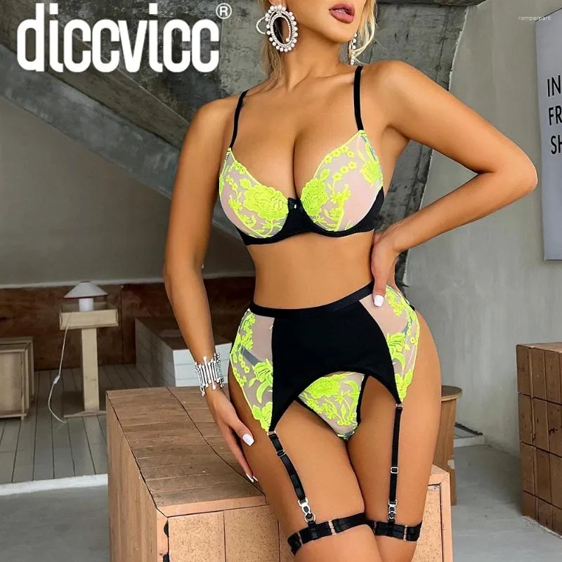 Soutien-gorge Ensembles Diccvicc Fine Lingerie Voir à travers la dentelle florale Soutien-gorge Fantasy Jarretière Set Femme de luxe Sous-vêtements Sexy Porter une tenue érotique Kit sensuel