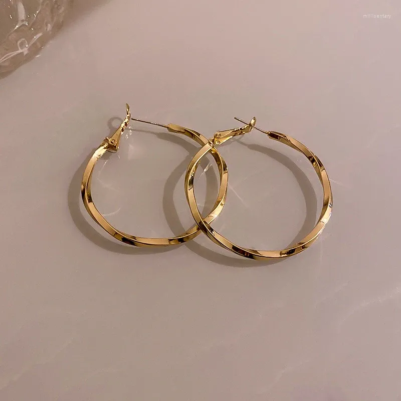 Pendientes de aro 2024, círculo grande clásico redondo para mujer, declaración de moda, abalorio Punk dorado, joyería de fiesta