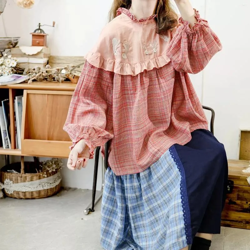 Blouses Femmes Printemps Automne Femmes Style Japonais Mori Kei Fleur Broderie Ultra Lâche Plus Taille Confortable Lin Plaids Chemises/Blouses