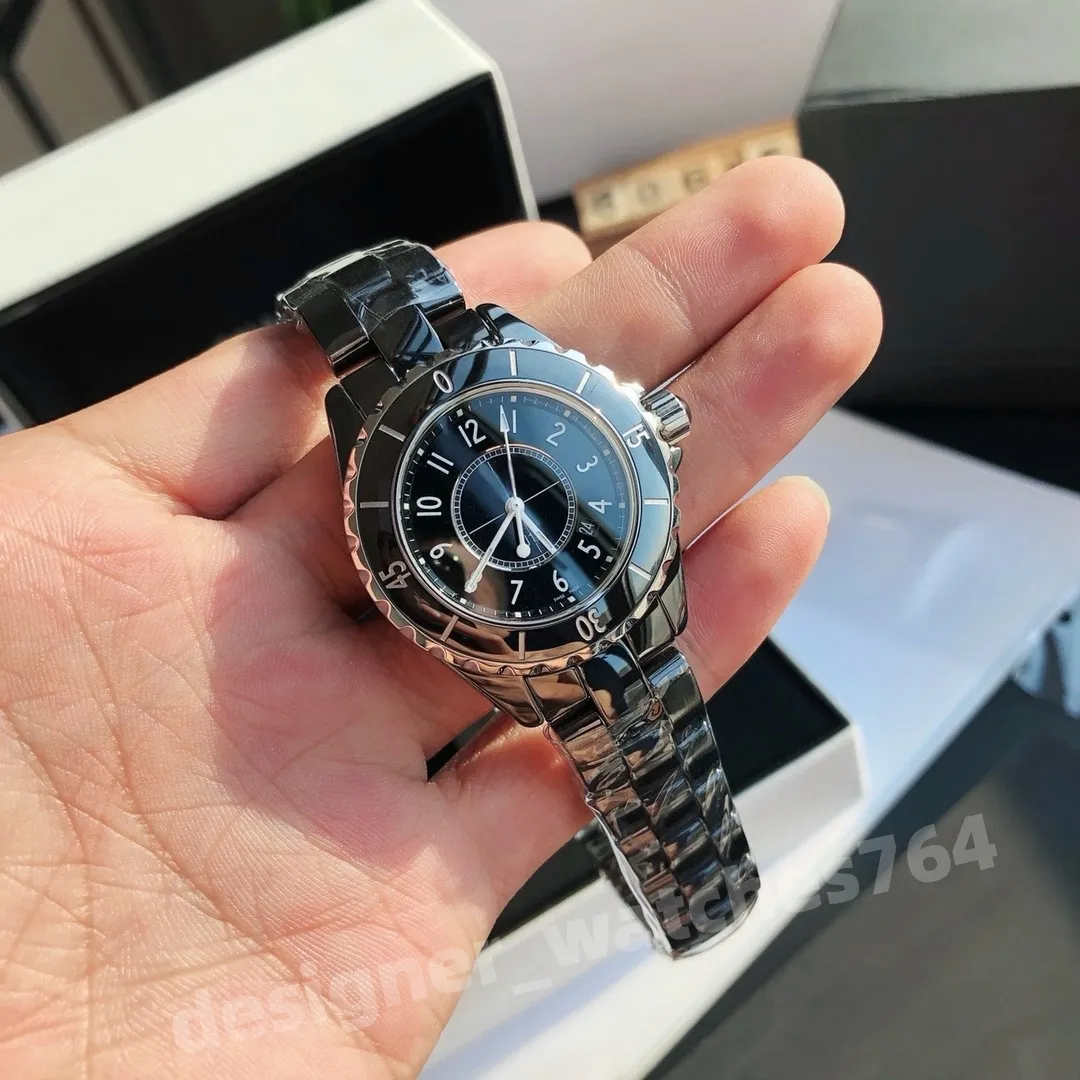 Lady Watches Quartz Fashion Classic Panthere Watchs Bioceramics Wristwatch Brand de luxe Diamond Watch de bonne qualité Sapphire Design Designer Luxury Watch Femmes
