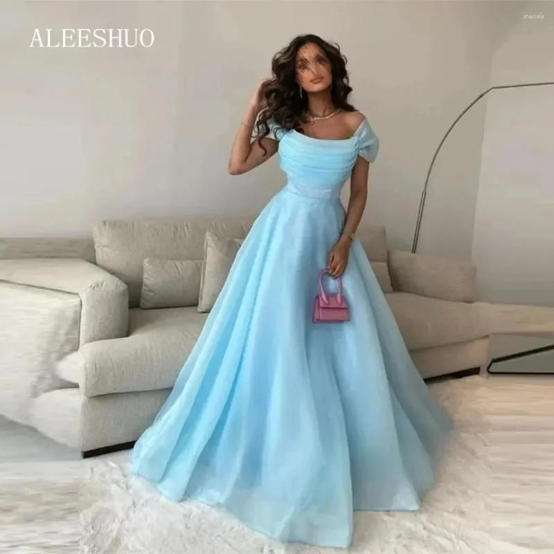 Vestidos de festa aleeshuo céu azul vestidos de baile organza strapless inchado vestido de noite personalizado simples a linha plissado arábia saudita 2024