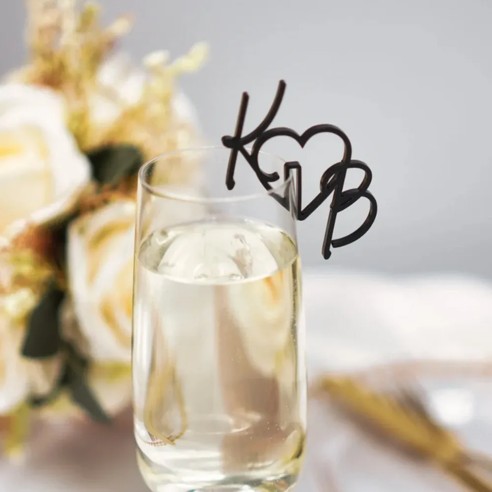 Albums 100 * agitateurs de boissons personnalisées mariage tags de boisson initiale toppers toppers barres de boisson marqueur en verre marmes de vin acrylique