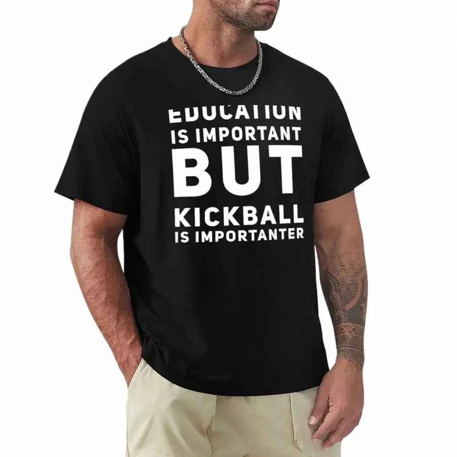 Lustiges Kickball-Spieler-Sport-Geschenk-T-Shirt, schlichtes Sommer-Top, übergroße T-Shirts für Männer h4HL#