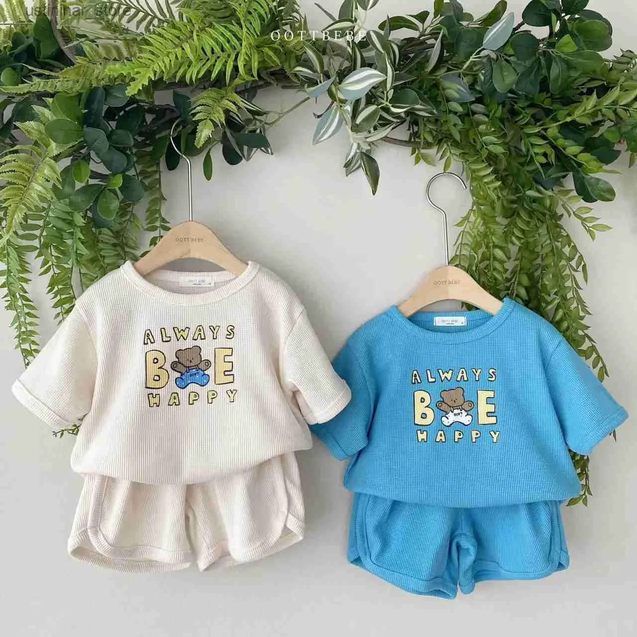 Tシャツ2023夏の新しい赤ちゃんかわいいベアの服セット幼児少年Tシャツ +ショーツ2PCSスーツコットンファッションガールズ衣類セット24328