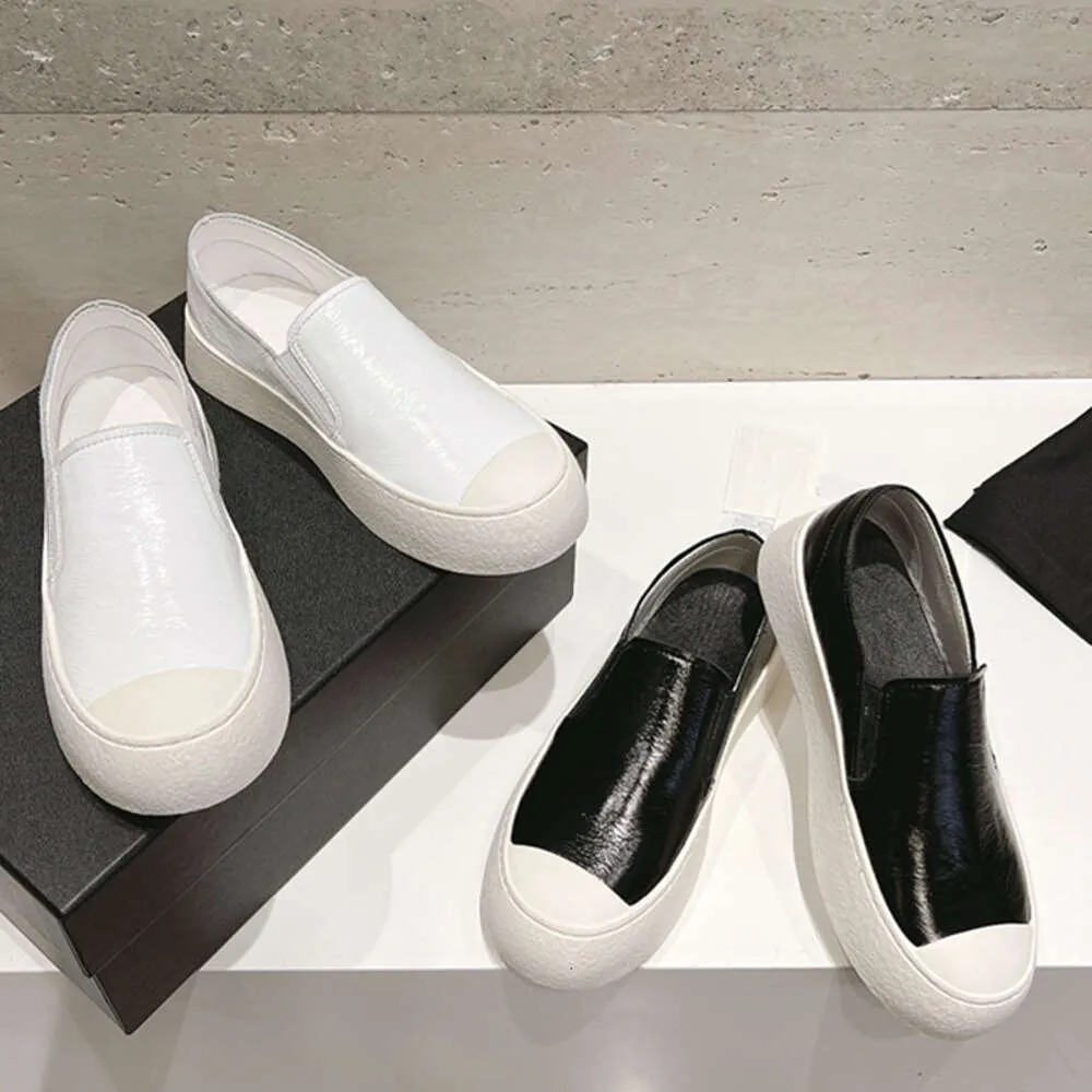 Designer Casual Chaussures Plate-forme Baskets Femmes Baskets Toile Sneaker Noir Blanc Chaussure De Plein Air Avec Boîte 543