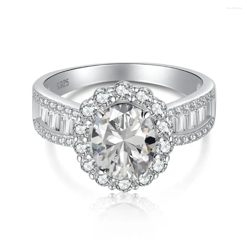 Cluster Rings French S925 Sterling Silver Ring för värdiga och eleganta Ladies Ovalformade imitation Sapphire