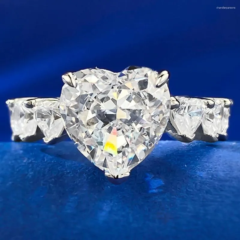 Clusterringen Lichte luxe 925 sterling zilveren hart 5 CT laboratorium saffier sprankelende fijne ring