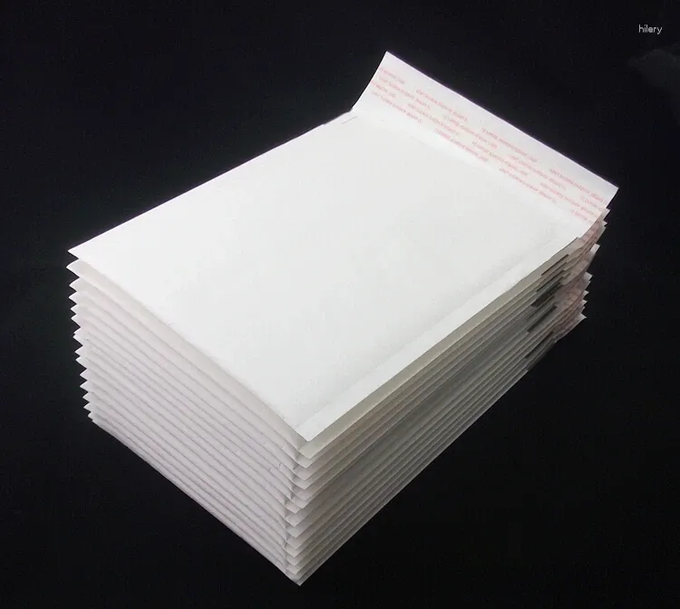 Bolsas de almacenamiento 11 13 cm Pequeño sobre de burbuja blanca Mailer Express Pedded Papel de envío de regalo