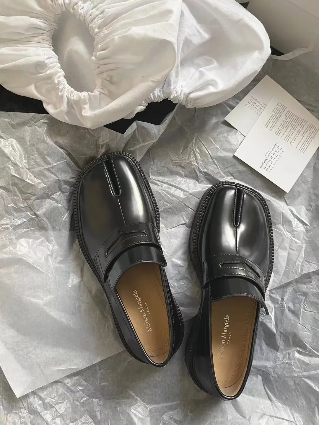 DHgate.com:Tabi Split-Toe Loafer Shoes - Leather Slip-On