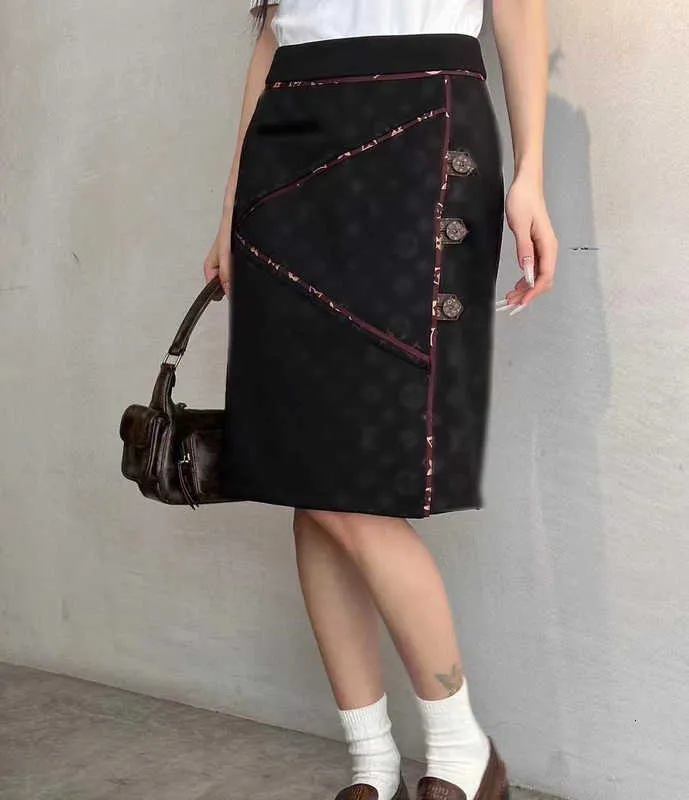 Saias designer nova marca saia a-line clássico plissado jacquard moda 24 saias femininas carta padrão meia saia com estilo retro design de linha 326