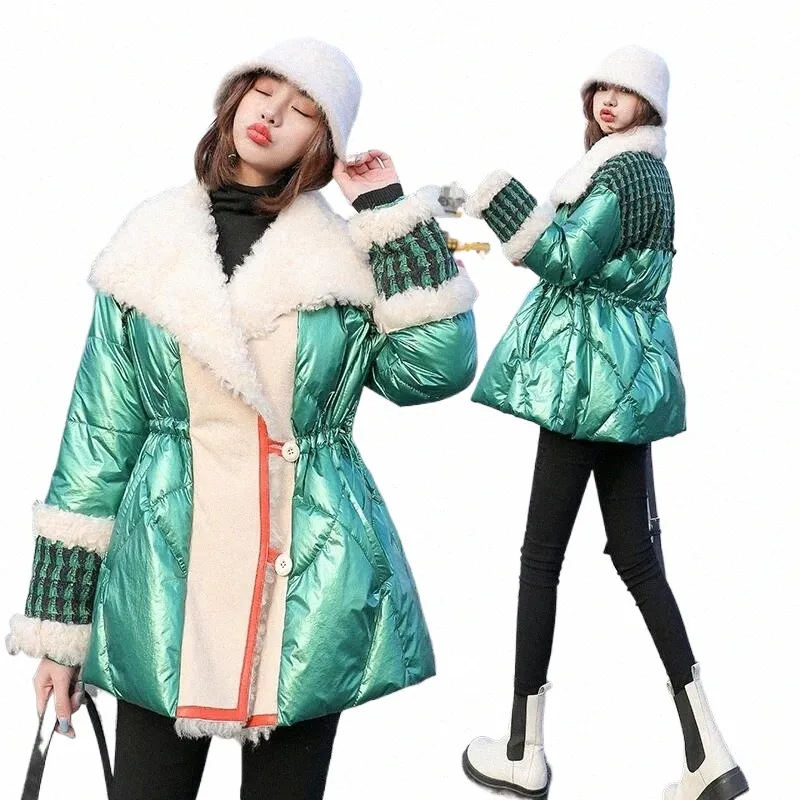 2023 Nouveaux manteaux de duvet de canard blanc pour femmes Vestes d'hiver chaudes Vert brillant Parkas en laine d'agneau Manteau dames Fi Splice Down Manteaux k5YN #