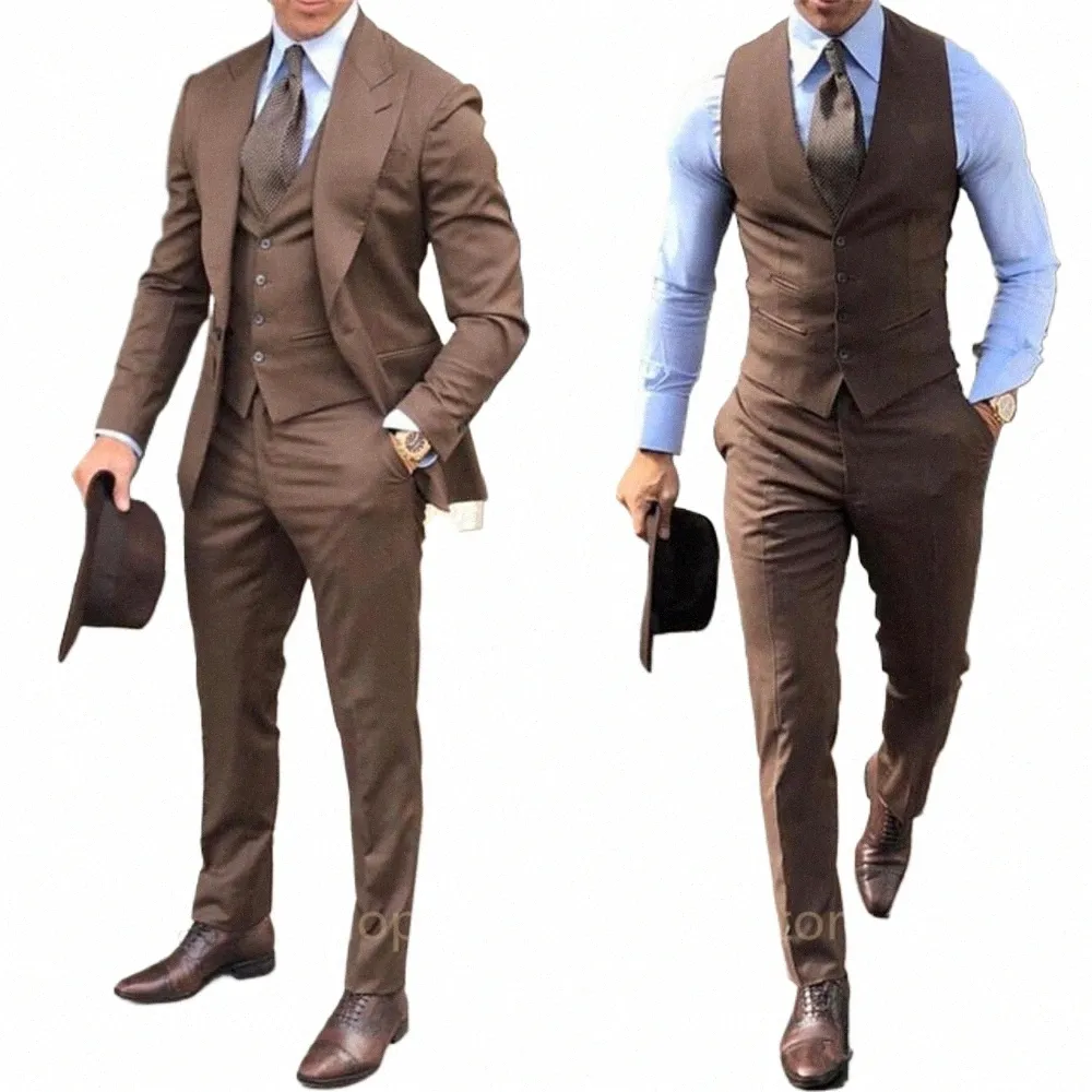 Marron 2024 Costumes pour hommes Hommes 3 pièces Slim Fit Busin Groom Peaked Revers Tuxedos pour costume de mariage formel Blazer + Gilet + Pantalon S4HG #