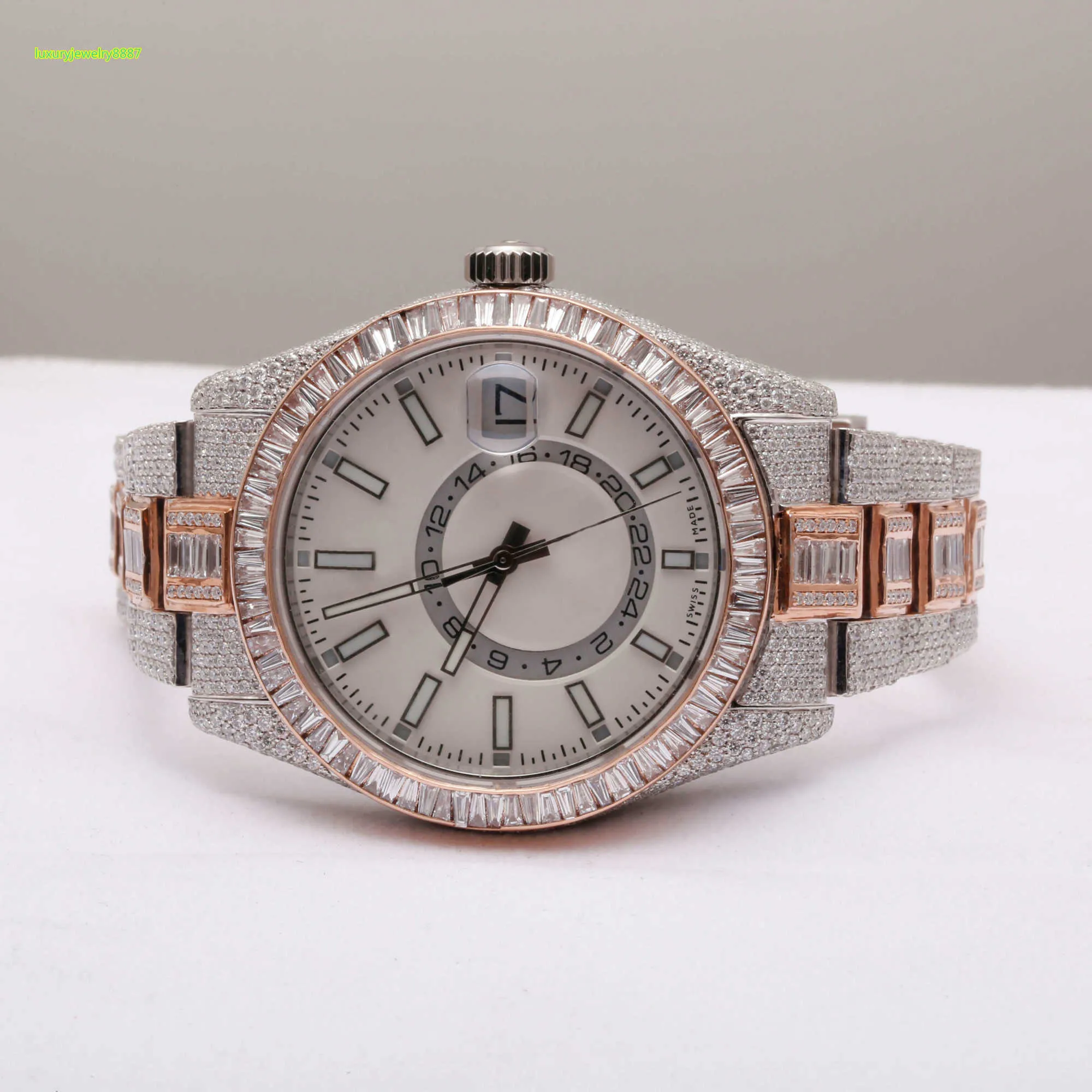 Montre-bracelet Moissanite à cadran entièrement glacé pour hommes / avec diamants ronds et baguette VVS-Moissanite