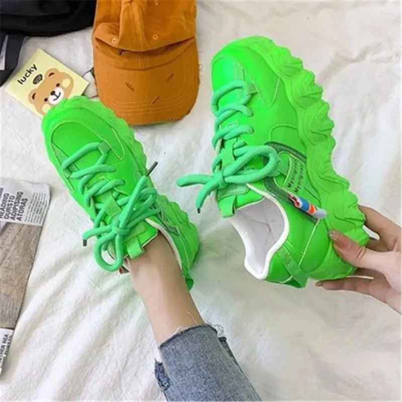 Casual Shoes 2024 Chunky Sneakers Women Wedges Platform Kvinnliga snörning stor storlek 36-42 Zapatos Mujer Tenis Green