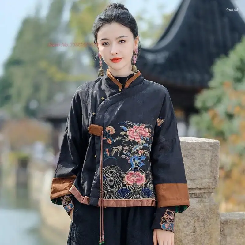 DHgate.com:Chinese Vintage Embroidered Cotton-padded Jacket