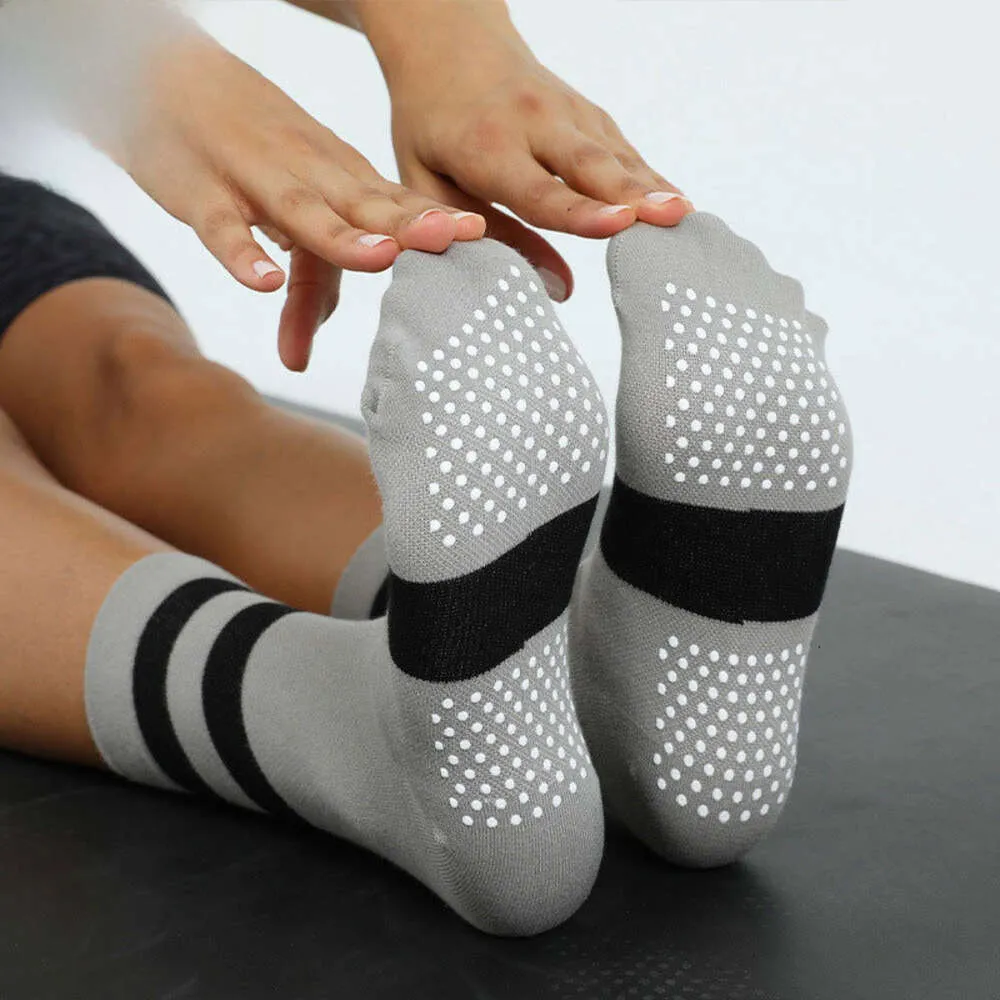 Al Yoga Kvinnor och herrsportstrumpor Spring och Autumn Cotton Mid med Multi Color Anti Slip Sports Hög längd Yoga Fitness Gym Socks