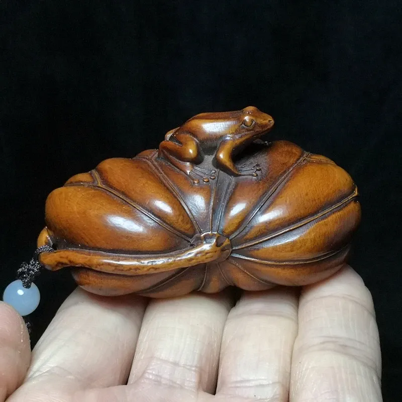 Sculptures 1919 3" Old Chinese boxwood hand carved Lotus leaf Frog Statue Netsuke desk decoration Collection gift