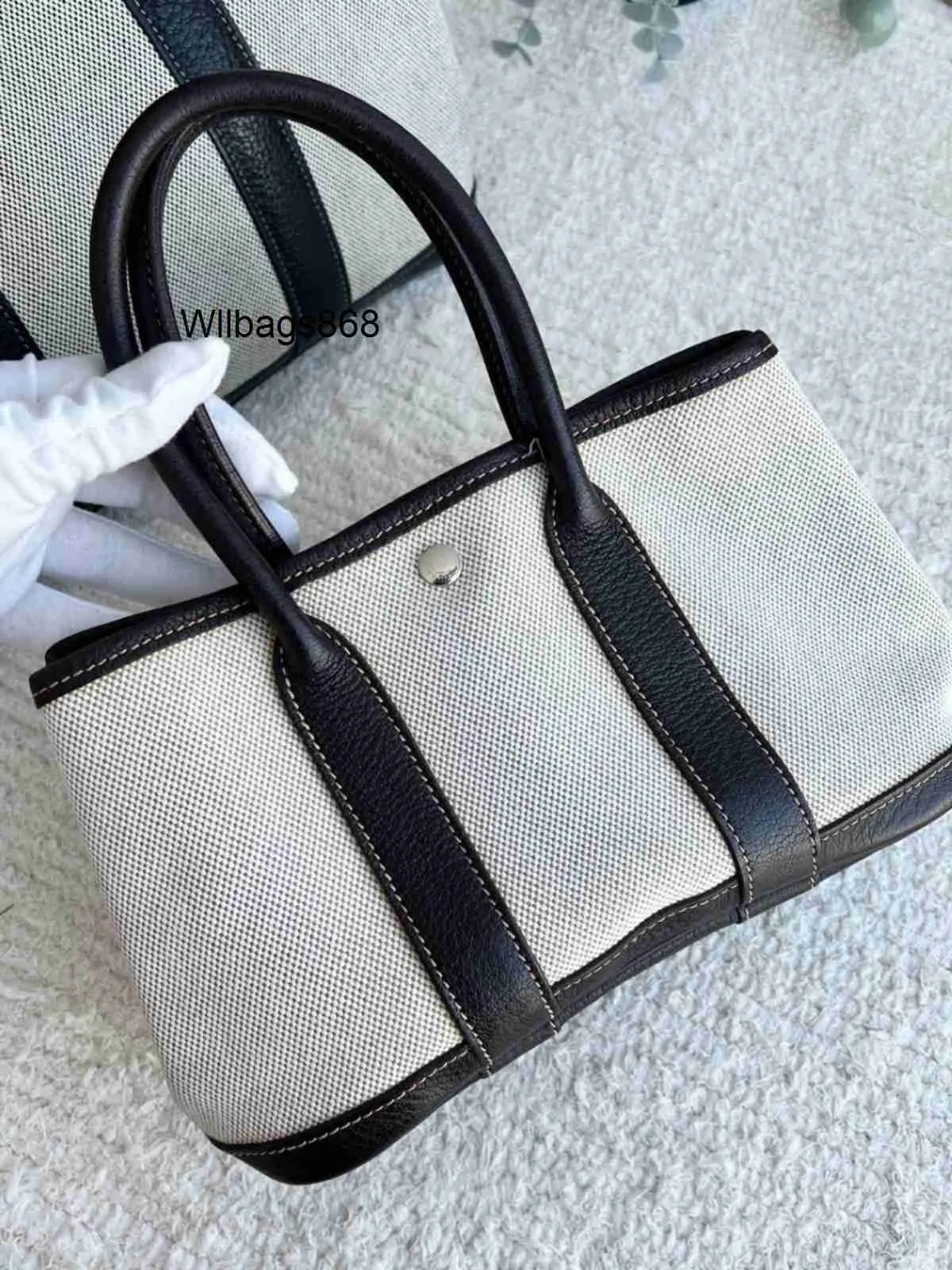 【PORTERNA】Range Square Mini Tote Bag PDP_1080x1350_SP23_SmallZipper